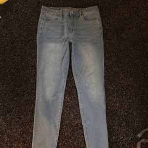 American Eagle Light Wash Jeggings